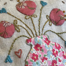 Load image into Gallery viewer, Simple Joys Pincushion