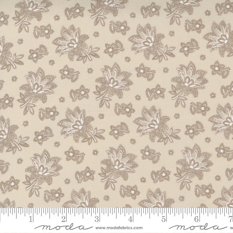 Cranberries and Creams by 3 Sisters - 44264 24 - Florals - Sugar