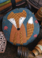 Load image into Gallery viewer, Frankie the Fox Pincushion
