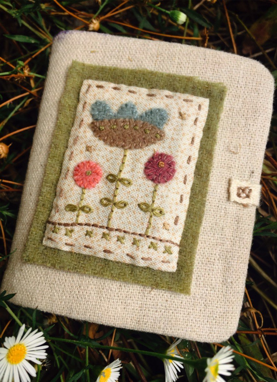 Little Flower Needlebook