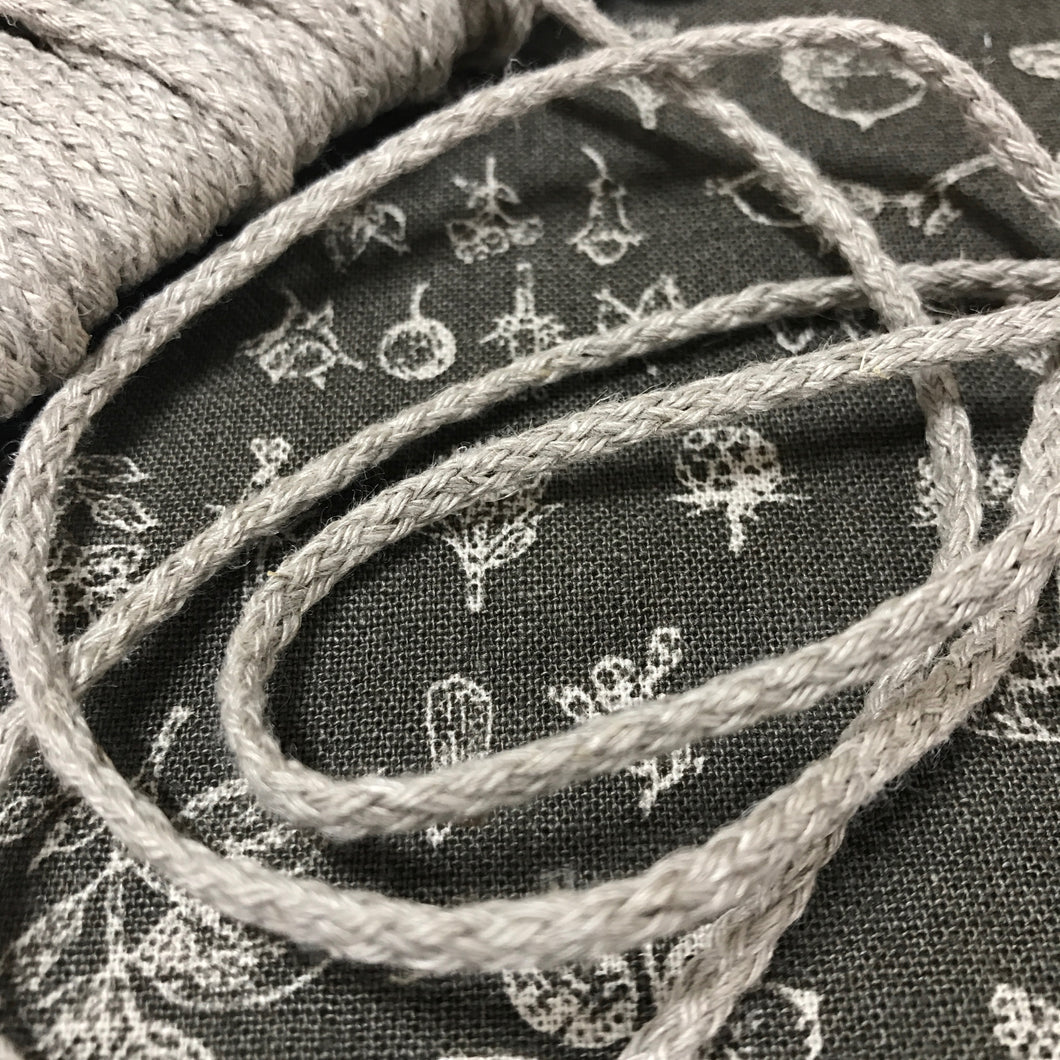 CBL/003-999 - Linen Braided Cord