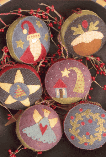 Hatched and Patched Xmas Berry Baubles