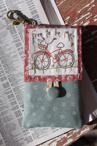 Free To Be Me Phonecase