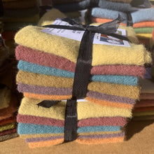 Load image into Gallery viewer, Woven Wool Bundles - Retro Van
