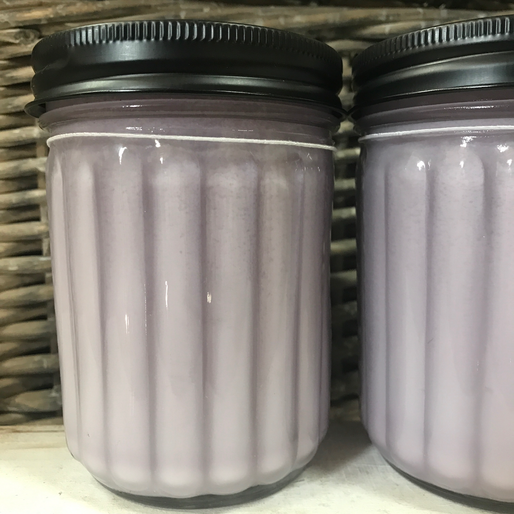 Swan Creek Candle Co - Lavender and Lemongrass
